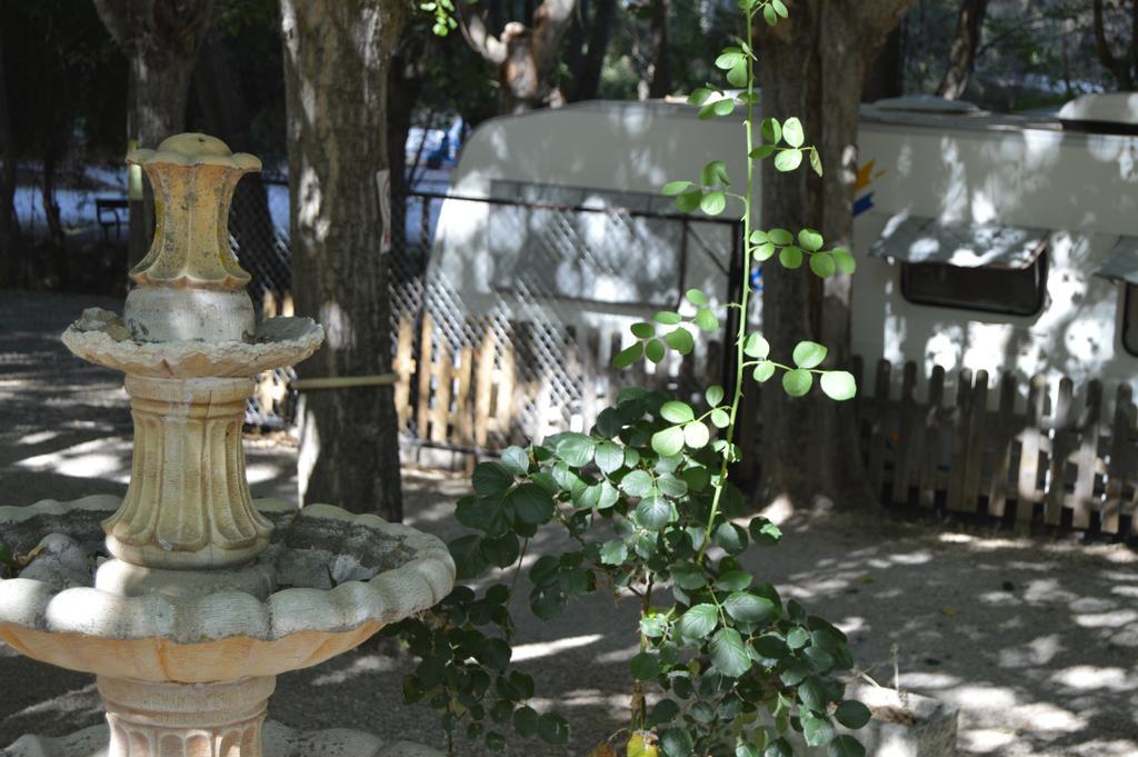Cabanas Camping Sierra De Penascosa Dış mekan fotoğraf